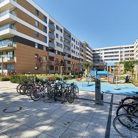Exclusive Apartments Teczowa With Underground Parking By Noclegi Renters Breslau Exterior foto