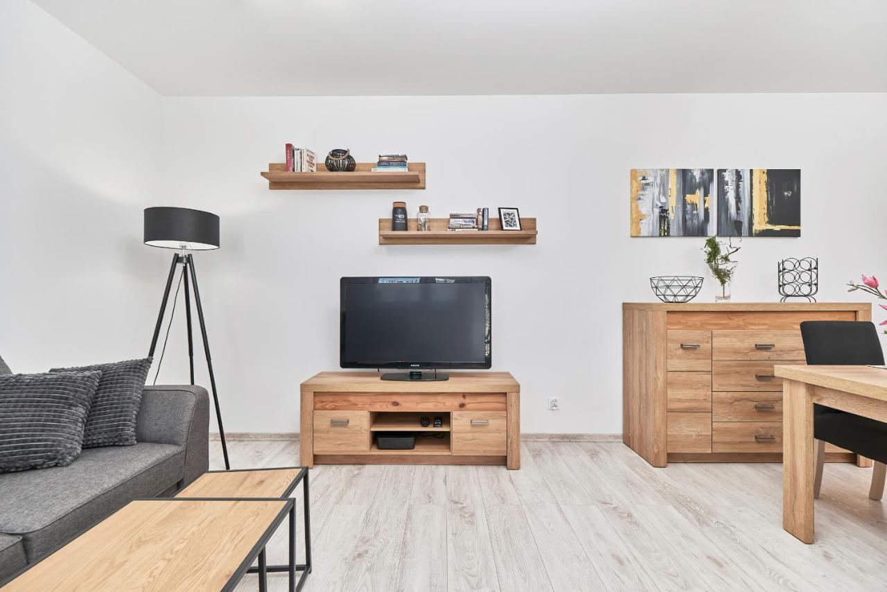 Exclusive Apartments Teczowa With Underground Parking By Noclegi Renters Breslau Exterior foto