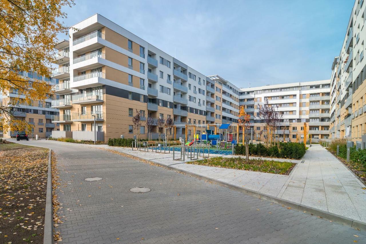 Exclusive Apartments Teczowa With Underground Parking By Noclegi Renters Breslau Exterior foto