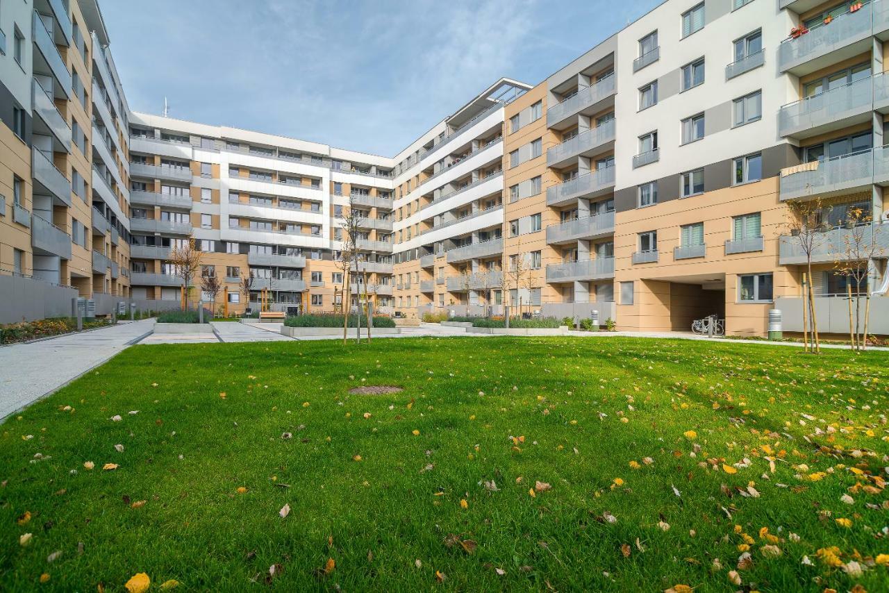 Exclusive Apartments Teczowa With Underground Parking By Noclegi Renters Breslau Exterior foto